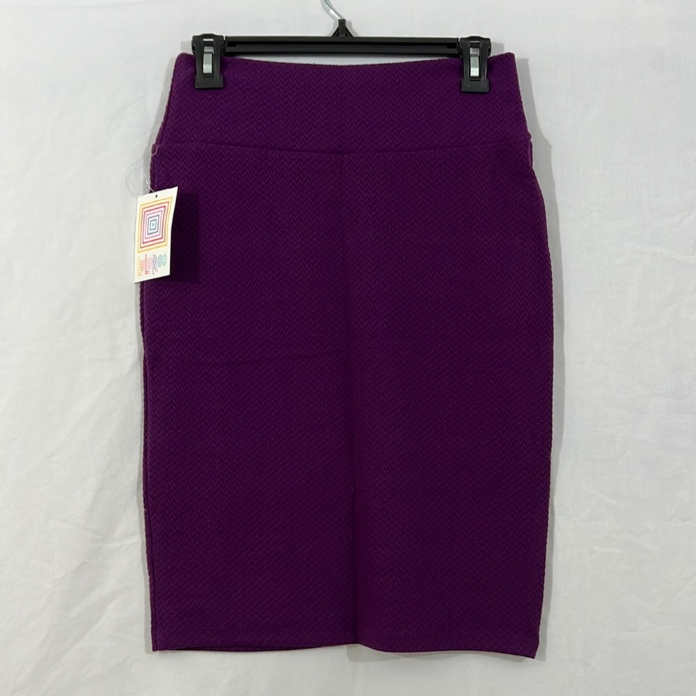 Brand new LulaRoe Cassie skirt size S